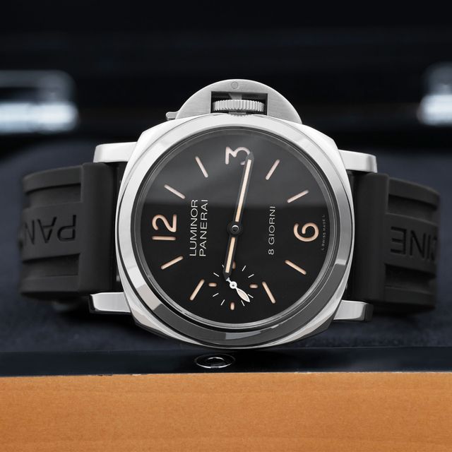 Panerai Luminor 8 Giorni PAM00915 Image 2